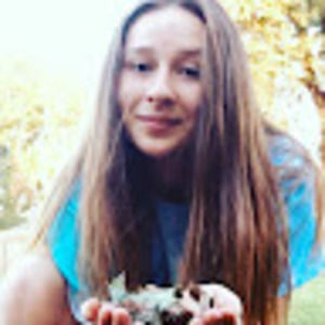 Meet your Posher, Alia